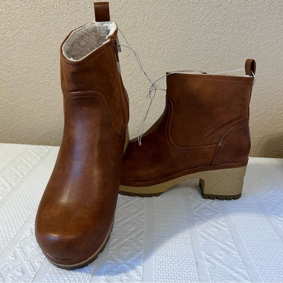 NWT Universal‎ Thread Brown Chunky Heel Boots Size 11 - Picture 1 of 10